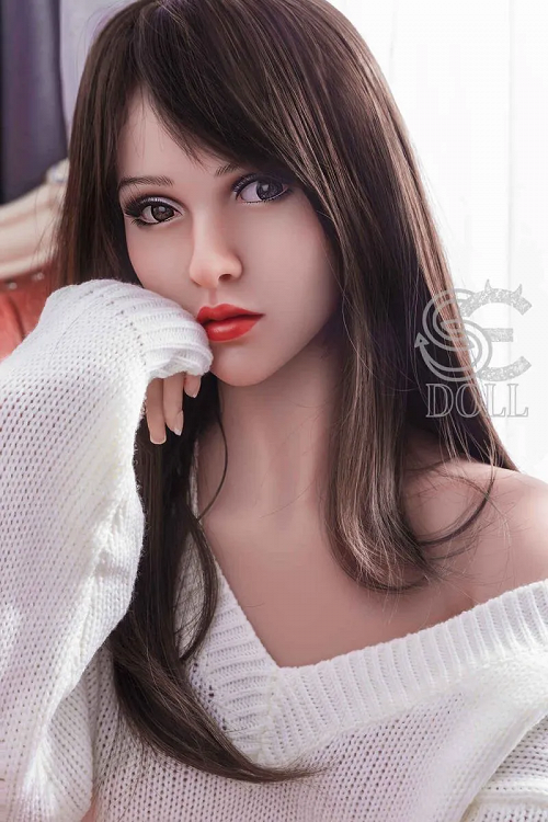 Sex Dolls and Loneliness – Emotional Healing Through Companionship