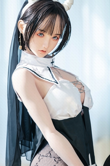 155CM Realistic Silicone Sex Doll – Valerie