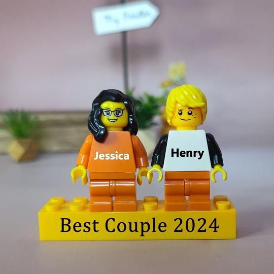 Custom Minifigures with Brick for Couple - 3 Ys Anniversary