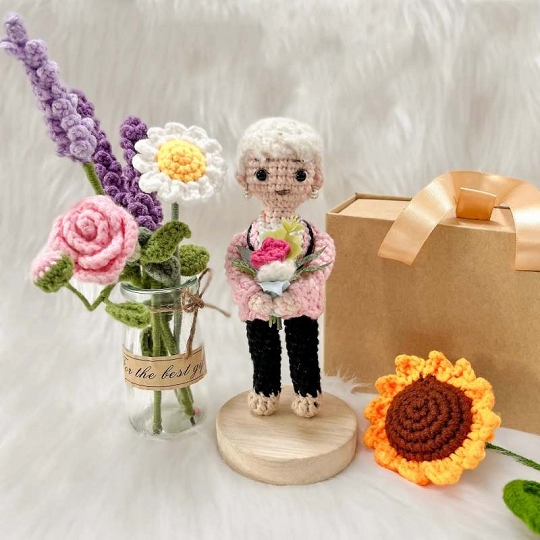 Custom Crochet Doll Loving Memory Personalized Gift for Mother or Grandma