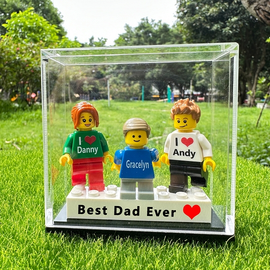 Custom Minifigures with Brick for Family with Box – Because Dad Deserves the Best