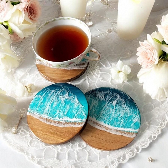 Personalized Resin Ocean Coaster Set with Natural Seashells – A Unique and Elegant Wedding Gift
