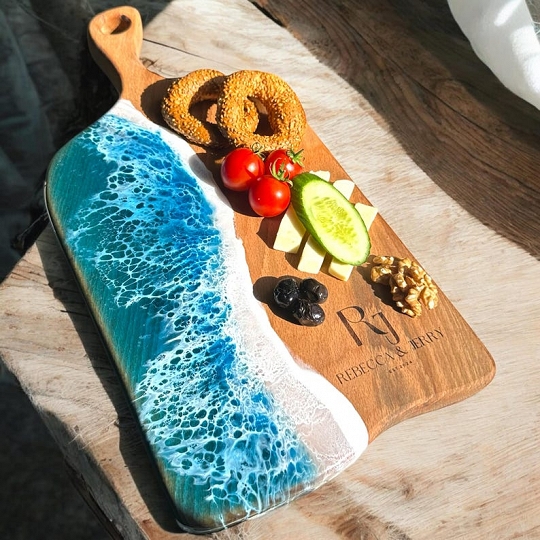 Unique Charcuterie Board – Personalized Resin Ocean Design with Natural Shells, Great Wedding Gift Option