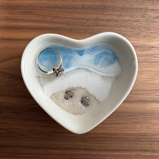 Turtle Ring Dish – Custom Heart-Shaped Ocean Jewelry Gift for Fiancée or Wife