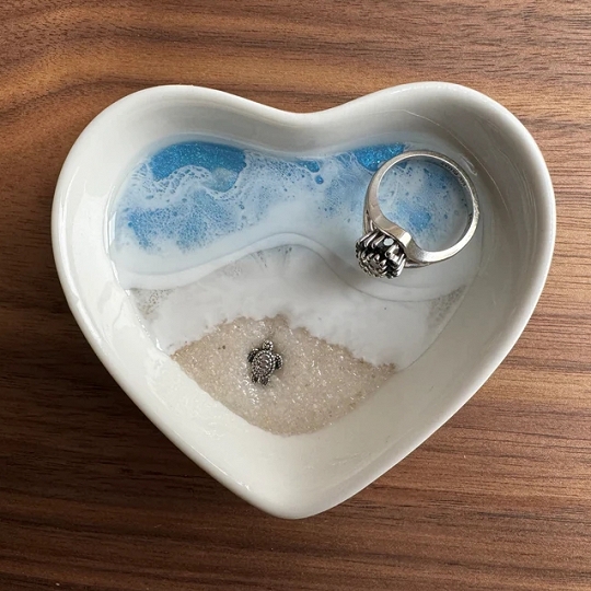 Turtle Ring Dish – Custom Heart-Shaped Ocean Jewelry Gift for Fiancée or Wife