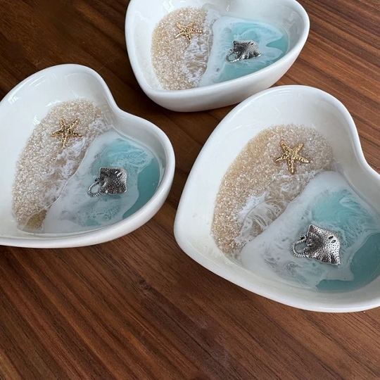 Stingray Ring Dish – Custom Coastal Jewelry Holder with Shells for Ocean Lovers