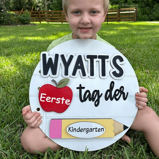Personalisierte Schultafel für Einschulung & Schulabschluss – Wiederverwendbar & Kreativ