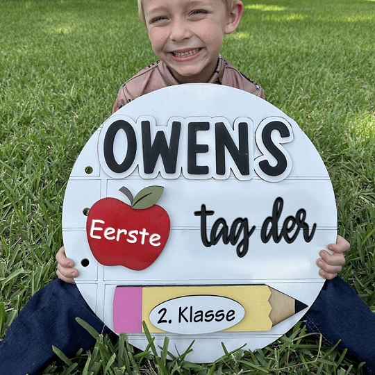 Personalisierte Schultafel für Einschulung & Schulabschluss – Wiederverwendbar & Kreativ