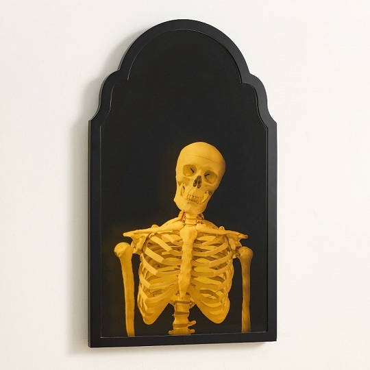 2025 Halloween Hologram Mr. Bones Mirror – Spooky Indoor Decor for Bedroom or Party