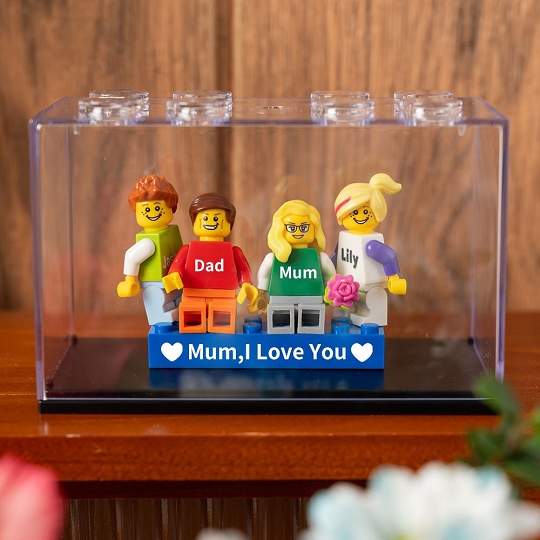Custom Minifigures with Brick for Family with Box – A Gift That Tells Your Family Story