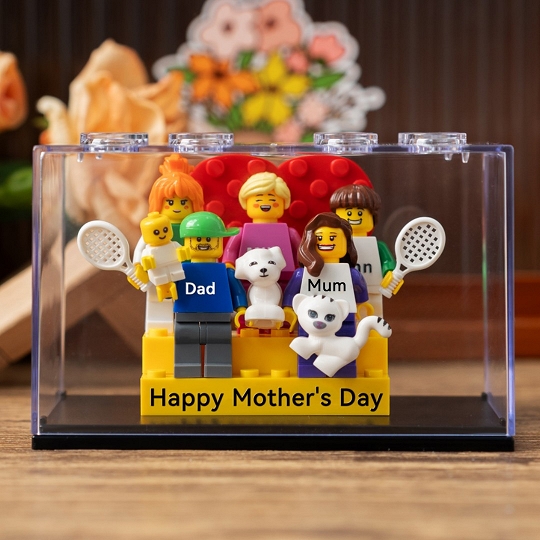 Custom Family Minifigures with Brick & Gift Box – A Heartfelt Mother’s Day Gift for Mum