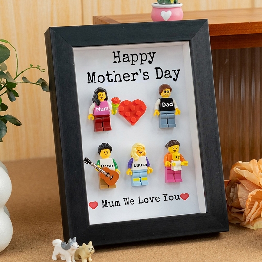 Personalized Family Minifigure Frame Art – Celebrate Mum with Love