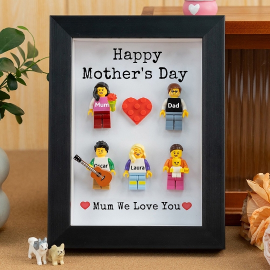 Personalized Family Minifigure Frame Art – Celebrate Mum with Love