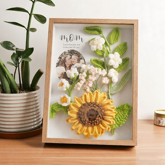 Custom Crochet Flower Photo Frame for Mom