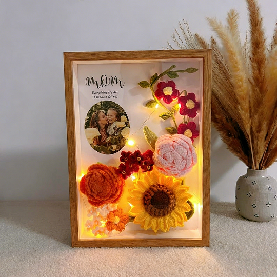 Crochet Flower Frame with Photo – Mother’s Day Gift