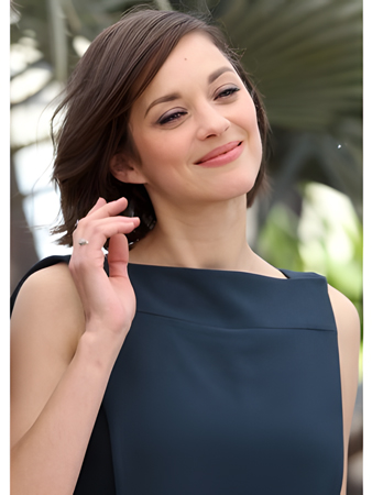 Charming Capless Wavy Medium Wig