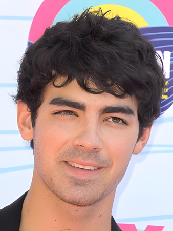 Brilliant Capless Wavy Synthetic Wig