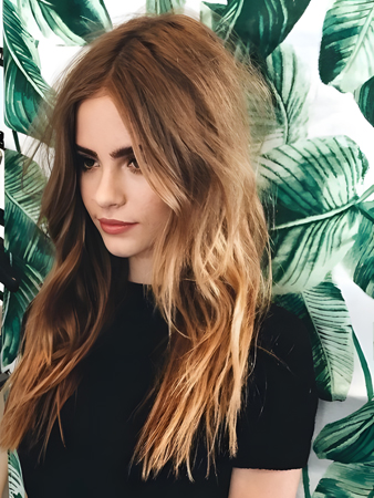 Elaborately Lace Front Synthetic Wavy Wig