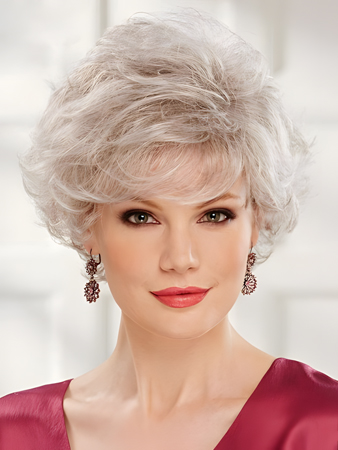 Short Gray Wig With Pretty Bangs