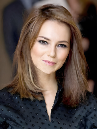 Pretty Human Hair Straight Lace Front Wig