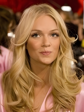 Natural Lace Front Long Wavy Human Hair Wig