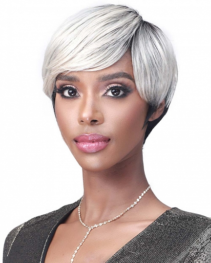 Short Silver Pixie Cut Wig for Women – Sleek Side Part Synthetic Hair, Natural Look