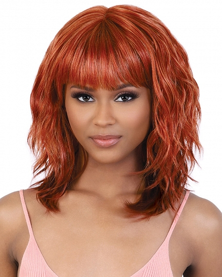 Fiery Copper Waves – Medium-Length Wig with Bangs for a Bold Glam Look