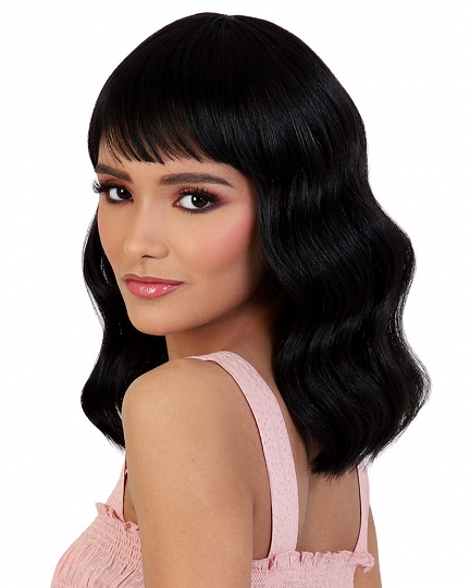 Natural-Looking Black Wavy Wig with Bangs – Shoulder-Length Synthetic Hair for Women