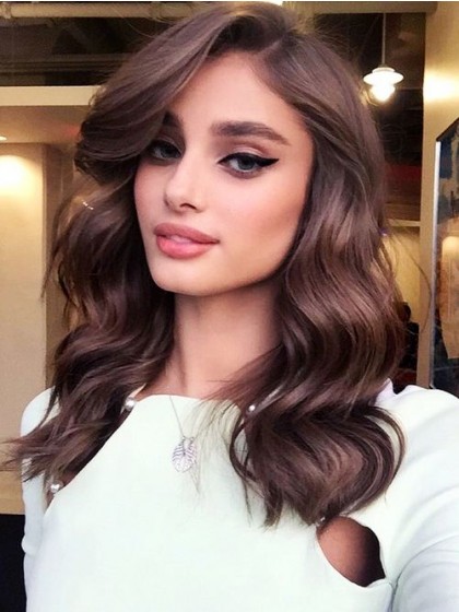 Pretty Lace Front Synthetic Wavy African American Wig
