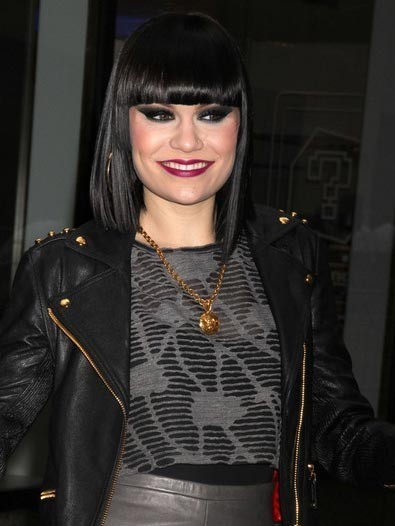 Jessie J Medium Straight Synthetic Capless Celebrity Wig