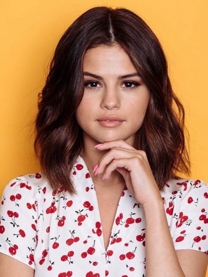 Selena Gomez Popular Wavy Lace Front Synthetic Wig