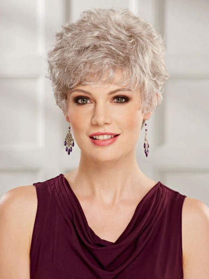 Short Wavy Gray Wig