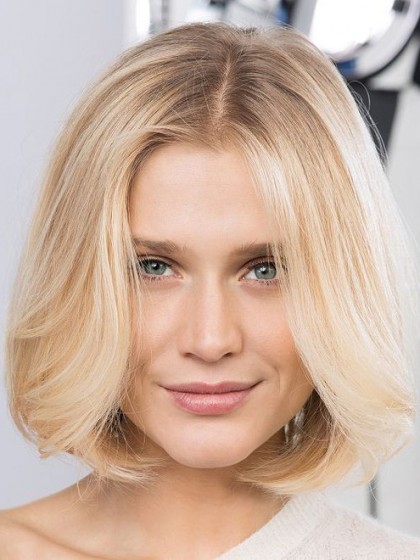 Stunning Lace Front Wavy Remy Human Hair Wig