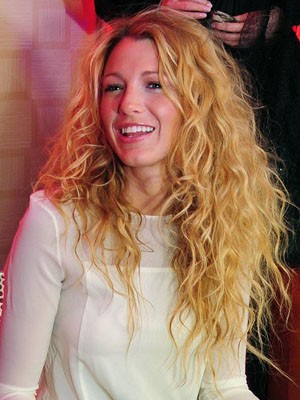 Modern Long Lace Front Synthetic Wavy Wig