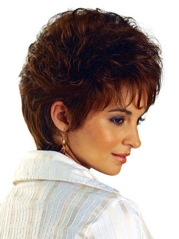 Charming Layered Wavy Short Wig