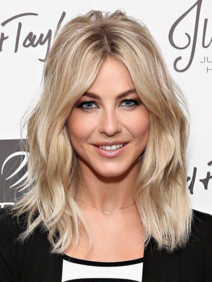 Elegant Lace Front Wavy Synthetic Wig
