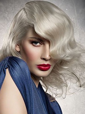 Fashionable Synthetic Wavy Capless Wig