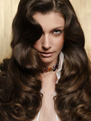 Classic Synthetic Lace Front Wavy Wig