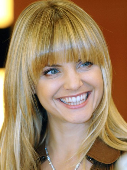 Mena Suvari Klassische Synthetische Gerade Perücke