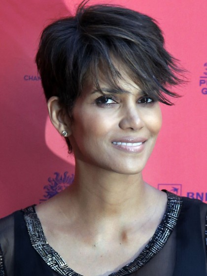 Halle Berry Frisur Synthetisch Mit Mono Handgemacht Perücke